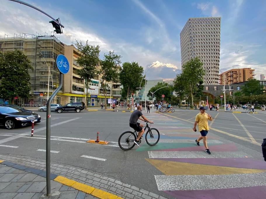 City Centre Big Art'Partment Heart Of The Capital Tirana Eksteriør billede