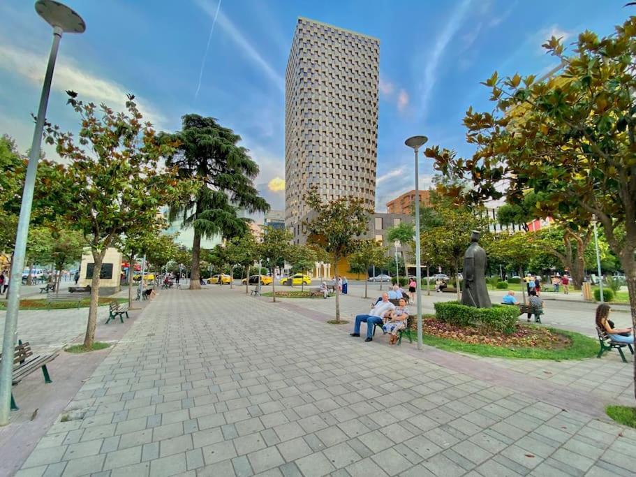 City Centre Big Art'Partment Heart Of The Capital Tirana Eksteriør billede