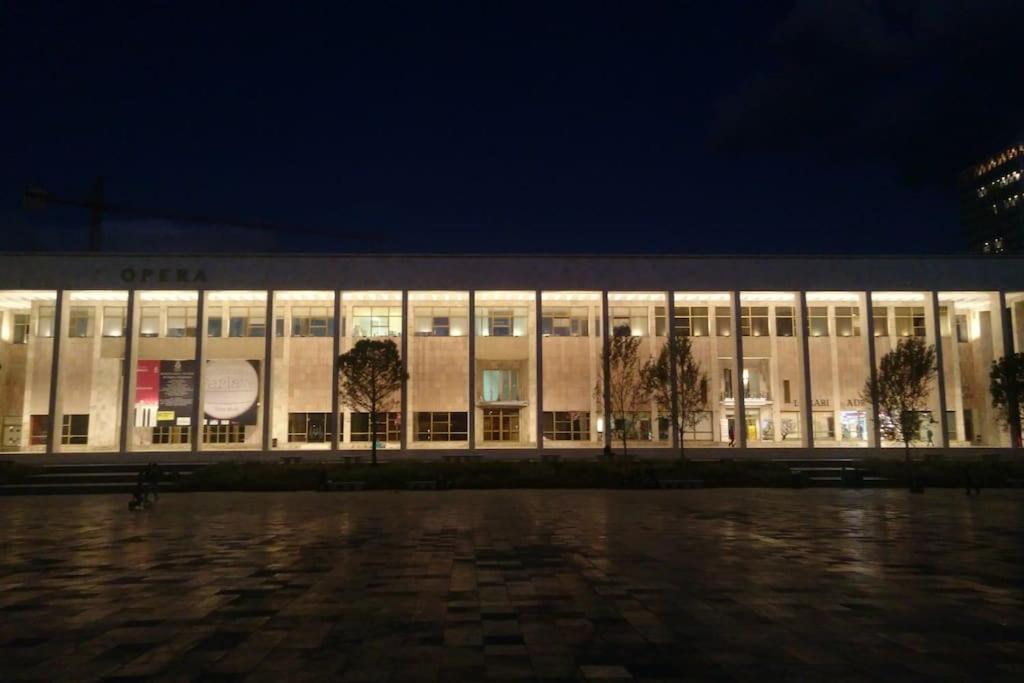 City Centre Big Art'Partment Heart Of The Capital Tirana Eksteriør billede